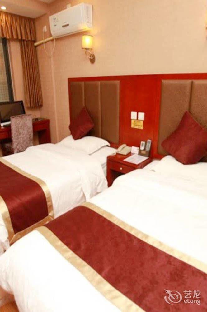 Helun Hotel Чэнду Экстерьер фото